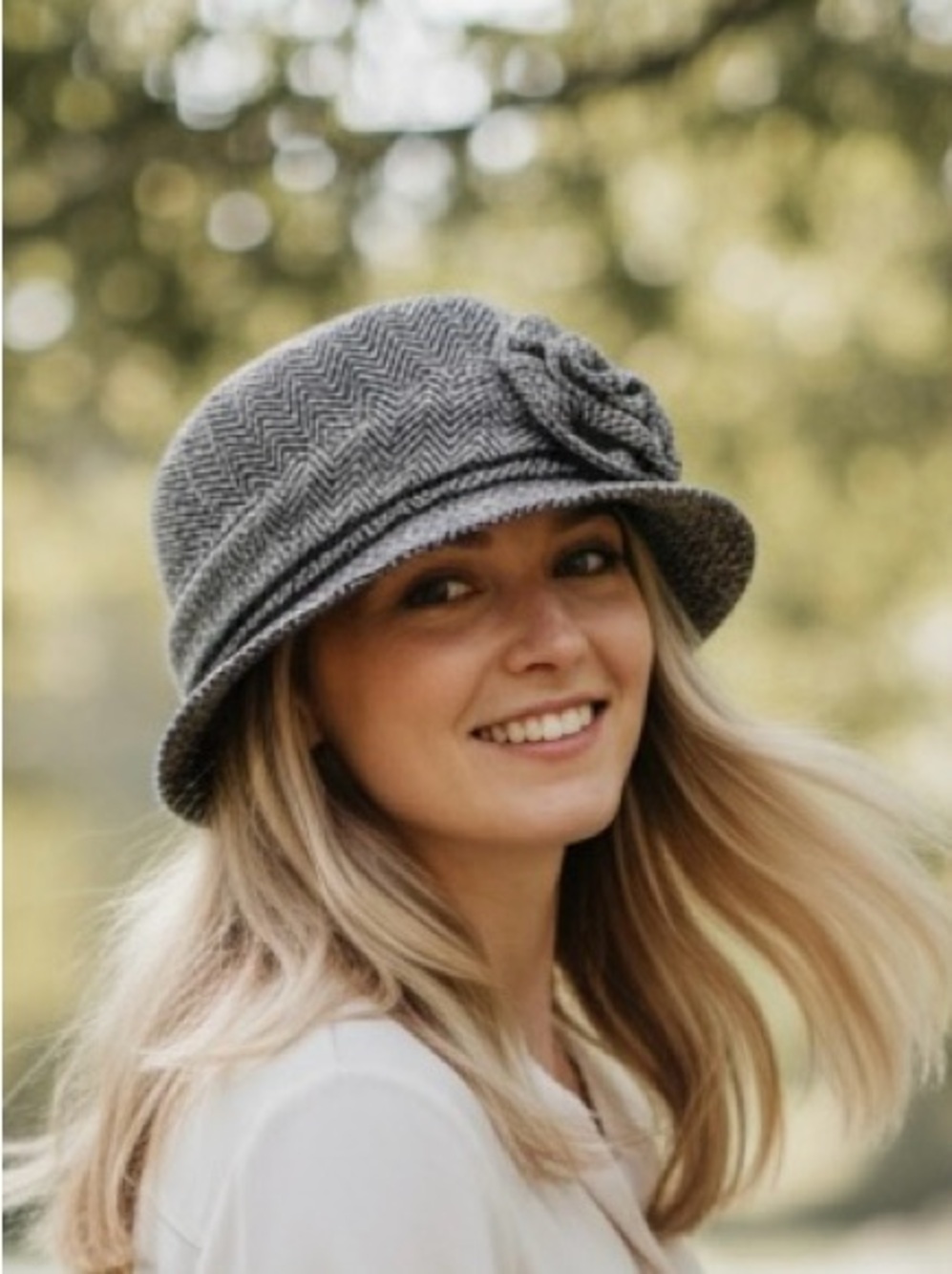 Gray Herringbone Flower Hat/flapper style/1920s/chic/67/unique